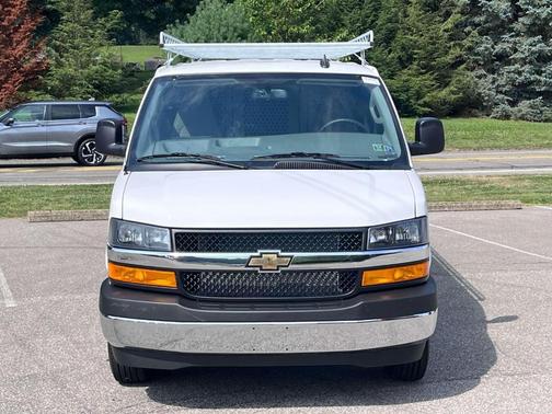 Summit White 2025 Chevrolet Express 2500 Work Van