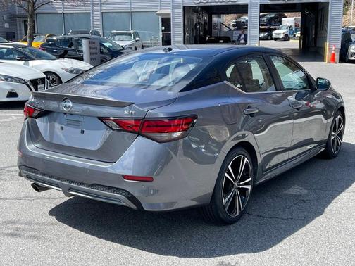 2022 Nissan Sentra SR