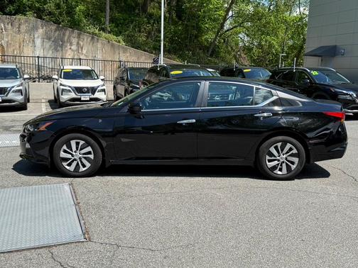 2022 Nissan Altima 2.5 S