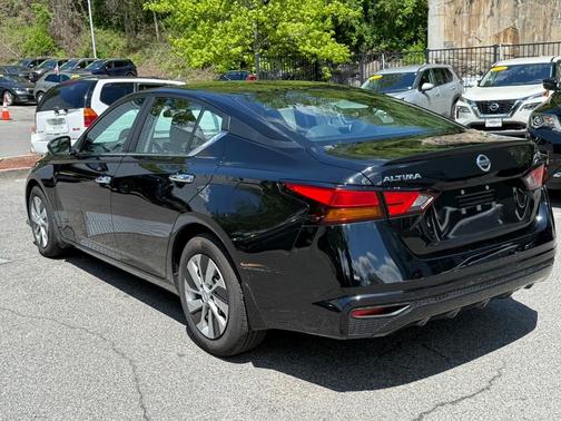 2022 Nissan Altima 2.5 S