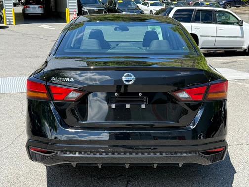 2022 Nissan Altima 2.5 S