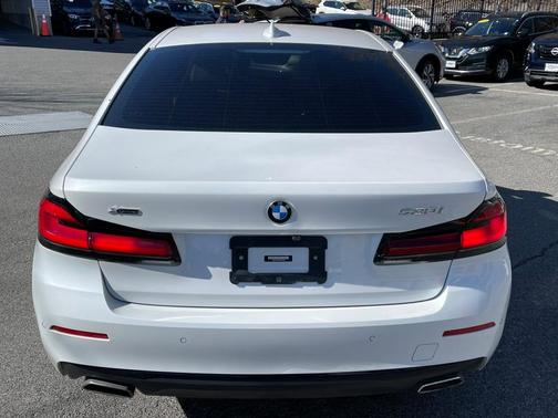 2023 BMW 530 i xDrive