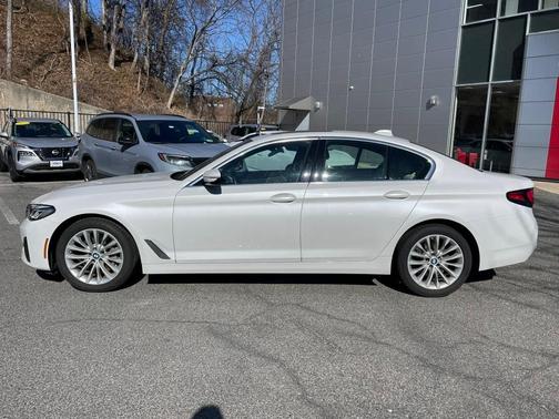 2023 BMW 530 i xDrive
