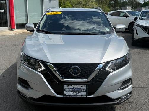 2022 Nissan Rogue Sport SV