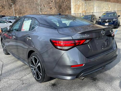 2022 Nissan Sentra SR