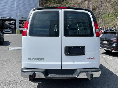 2022 GMC Savana 2500 Work Van