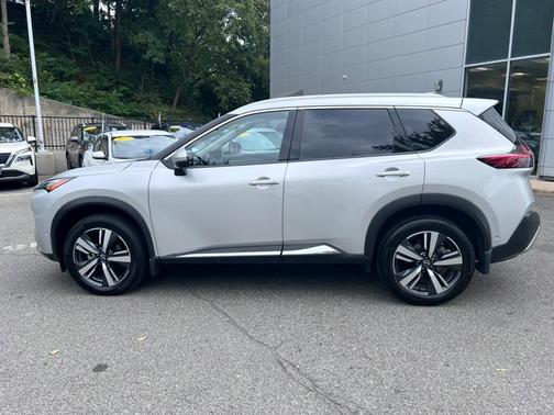 2022 Nissan Rogue Platinum