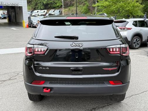 2024 Jeep Compass Trailhawk
