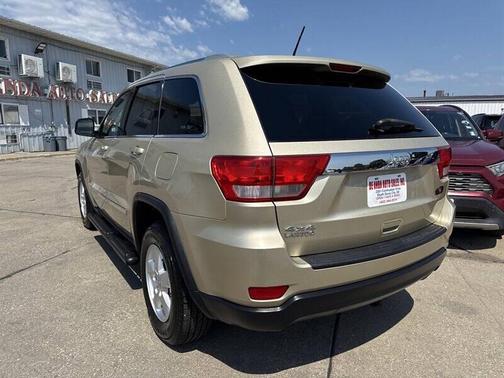 2011 Jeep Grand Cherokee Laredo