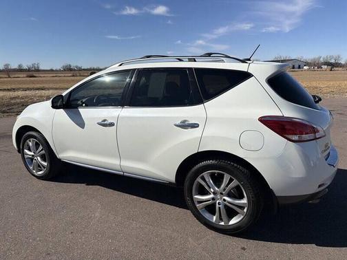 2011 Nissan Murano LE