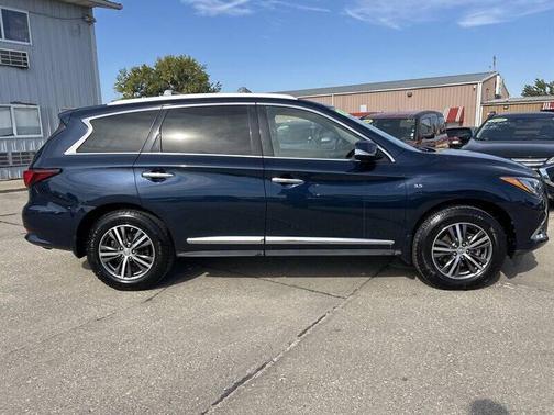 2017 INFINITI QX60 Base