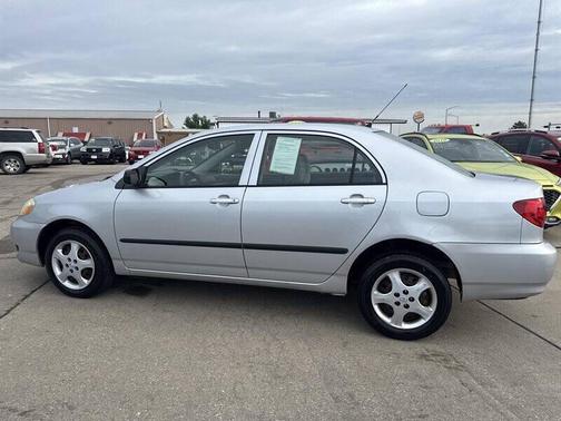 2005 Toyota Corolla LE