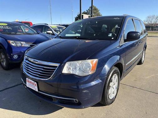 2013 Chrysler Town & Country Touring