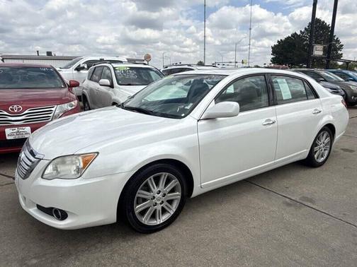 WHITE 2010 Toyota Avalon XL