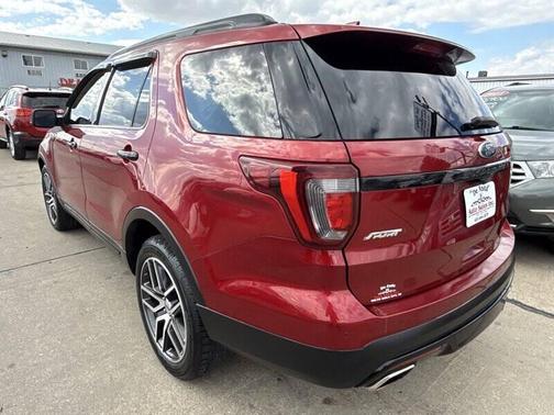 Red 2016 Ford Explorer Sport