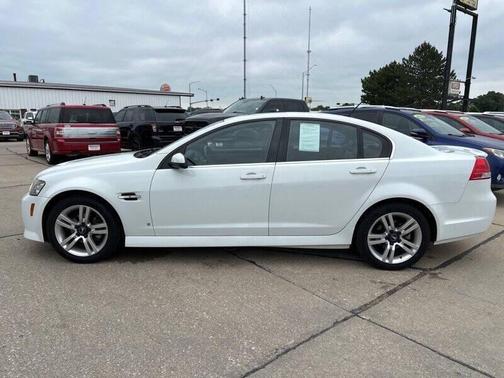 2009 Pontiac G8 Base 4dr Sedan