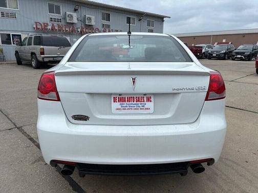 2009 Pontiac G8 Base 4dr Sedan