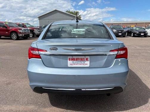 2012 Chrysler 200 Limited