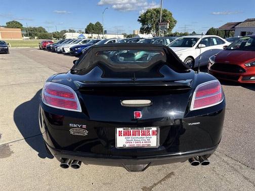 2007 Saturn Sky Red Line