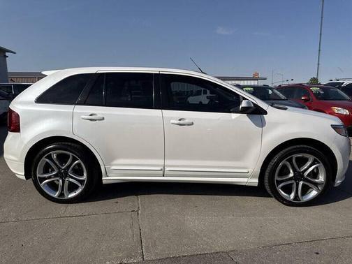 WHITE 2011 Ford Edge Sport