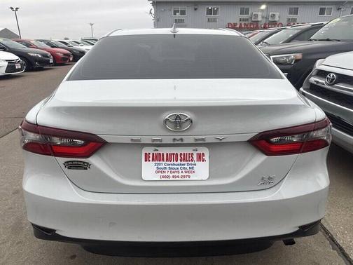 2022 Toyota Camry LE