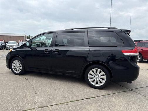 2014 Toyota Sienna XLE