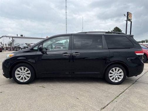 2014 Toyota Sienna XLE