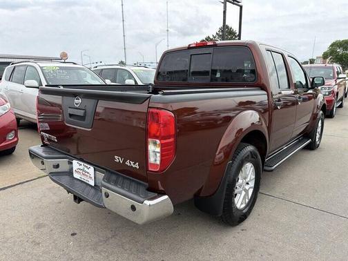BROWN 2016 Nissan Frontier SV