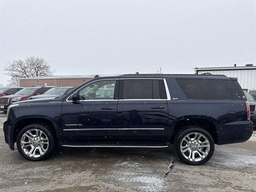 2017 GMC Yukon XL SLT