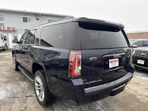 2017 GMC Yukon XL SLT