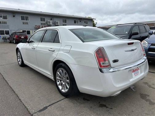2011 Chrysler 300 Limited
