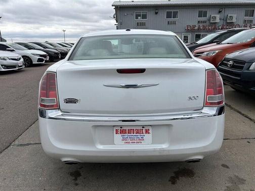 2011 Chrysler 300 Limited