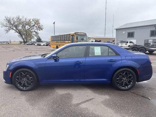 2019 Chrysler 300 S