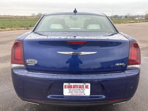 2019 Chrysler 300 S