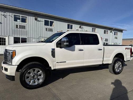 White Platinum Metallic Tri-Coat 2019 Ford F-250 Platinum