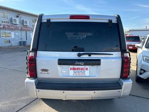 2008 Jeep Commander Sport