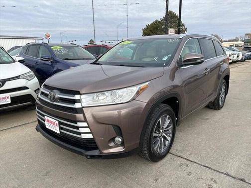2017 Toyota Highlander XLE