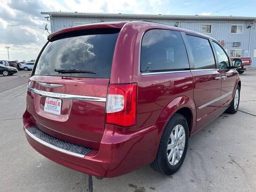 2015 Chrysler Town & Country Touring