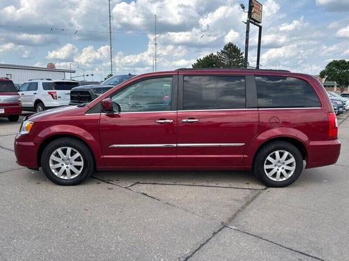 2015 Chrysler Town & Country Touring