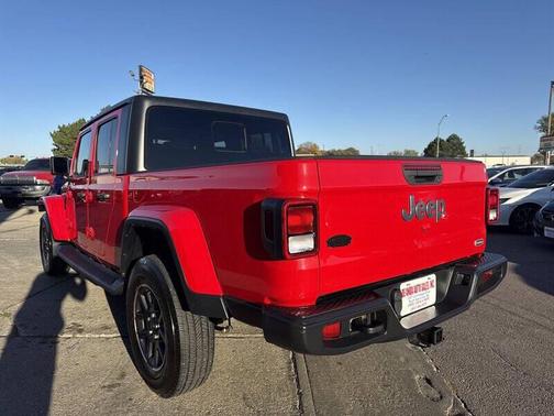 2021 Jeep Gladiator Overland