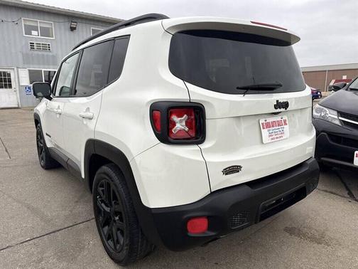 2017 Jeep Renegade Altitude