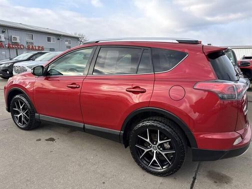 2016 Toyota RAV4 SE