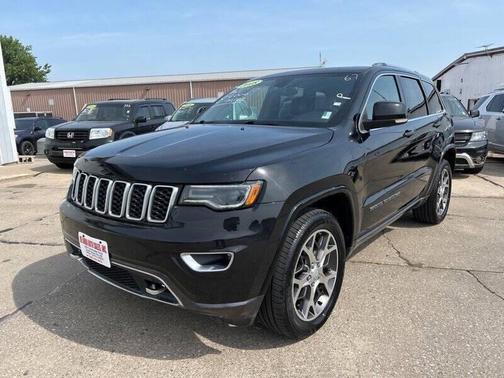 2018 Jeep Grand Cherokee Sterling Edition