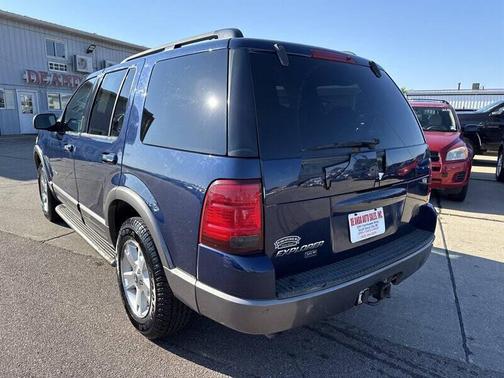 2004 Ford Explorer XLT