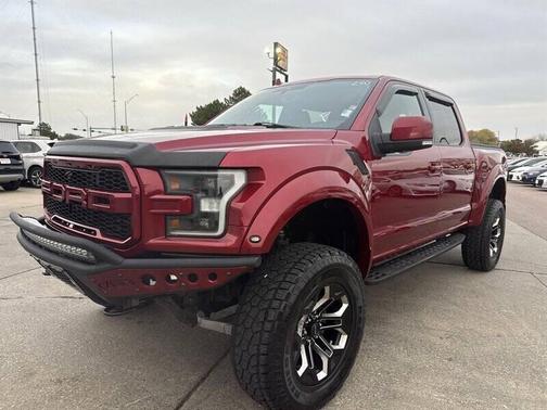 Ruby Red Metallic Tinted Clearcoat 2019 Ford F-150 Raptor