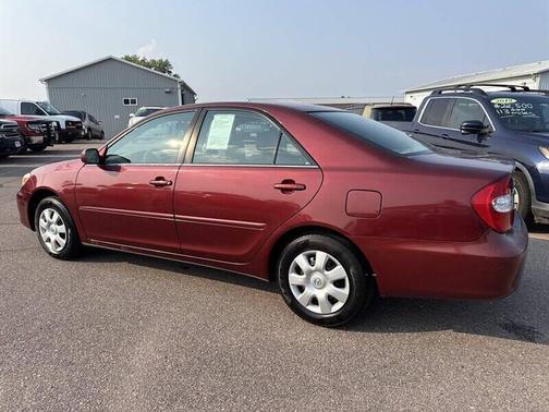 2004 Toyota Camry LE