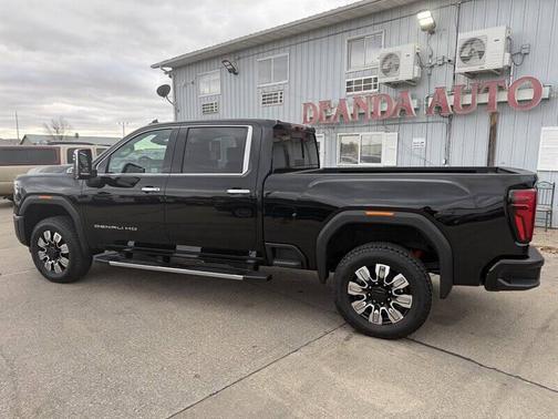 2024 GMC Sierra 2500 Denali