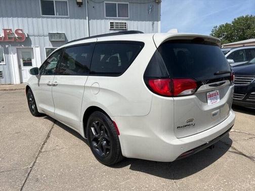 2019 Chrysler Pacifica Touring-L Plus