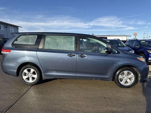 2014 Toyota Sienna L