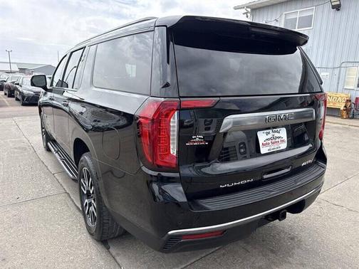 Onyx Black 2021 GMC Yukon XL 4WD AT4